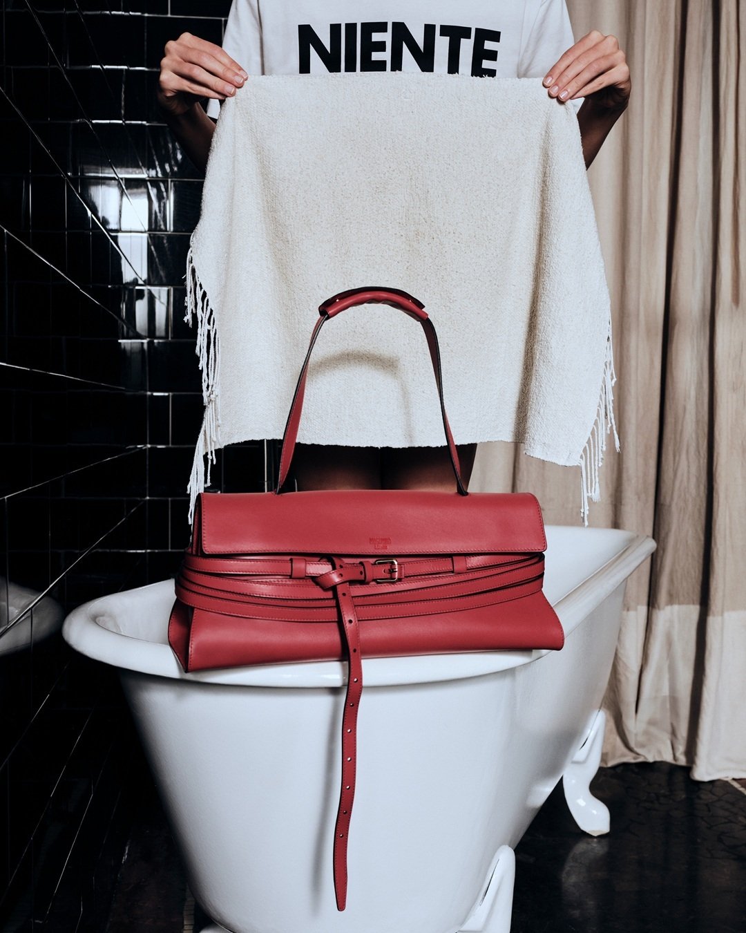 MOSCHINO_TIE ME BAG_SS26_Digital crops_no logo++_011